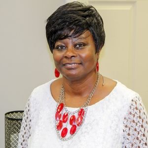 Meet your Posher, Shirley